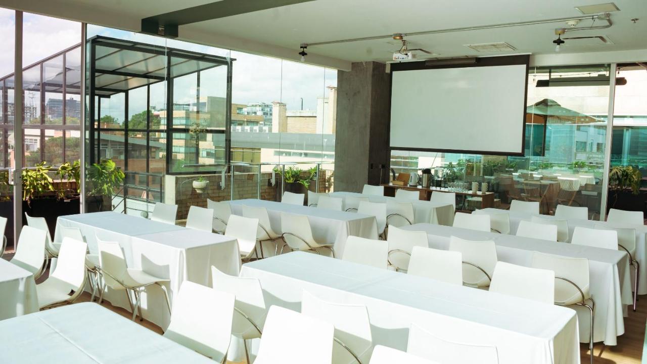 Ramada Bogota Parque 93 Hotell Exteriör bild